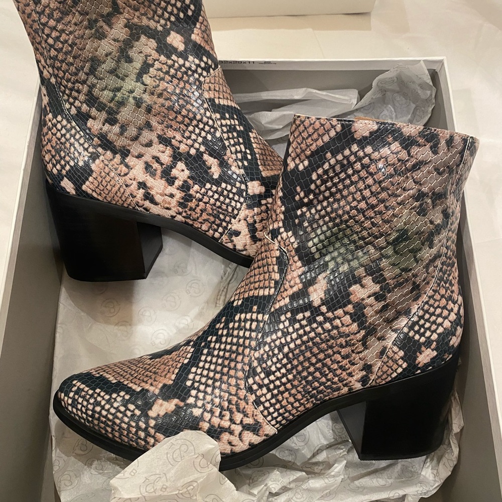 Treasure and bond natural snake faux leather booties